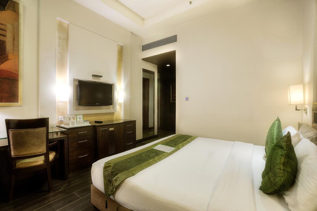 Western Court Panchkula Exterior photo
